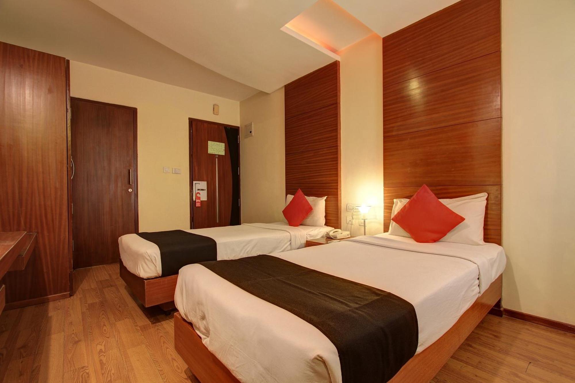 Townhouse Jp Residency Near Delhi Airport